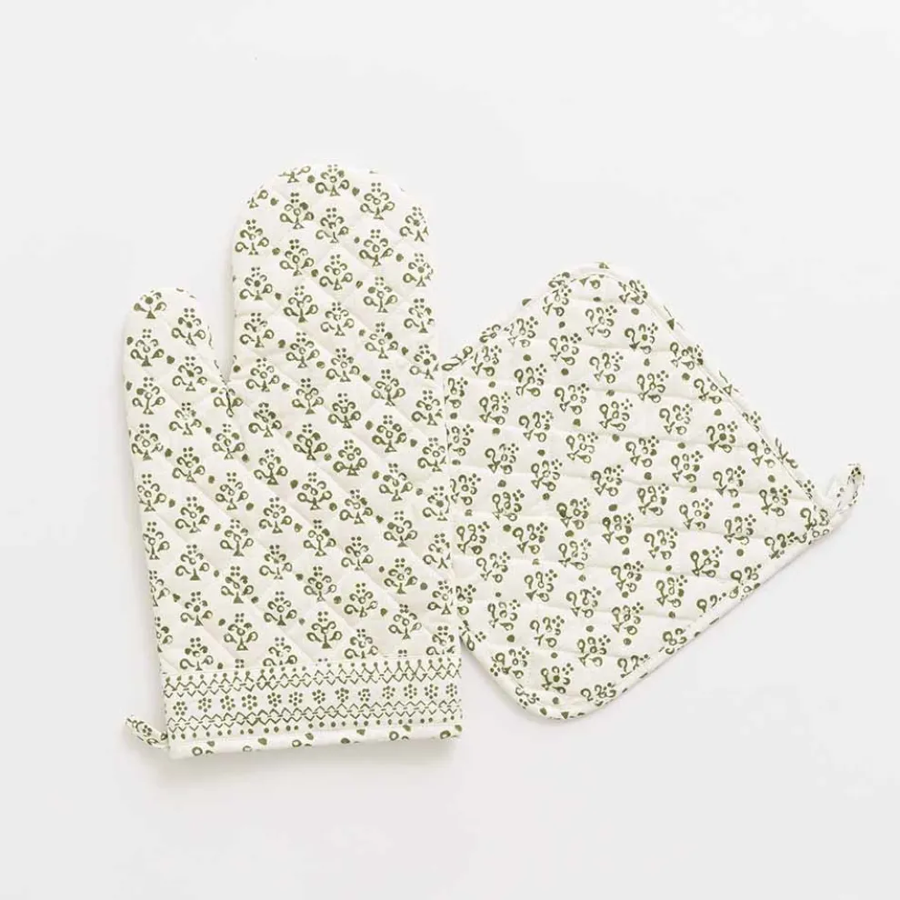 Phlox Green Oven Mitt Set