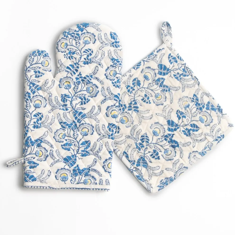 Gardenia Vine Azure Oven Mitt Set