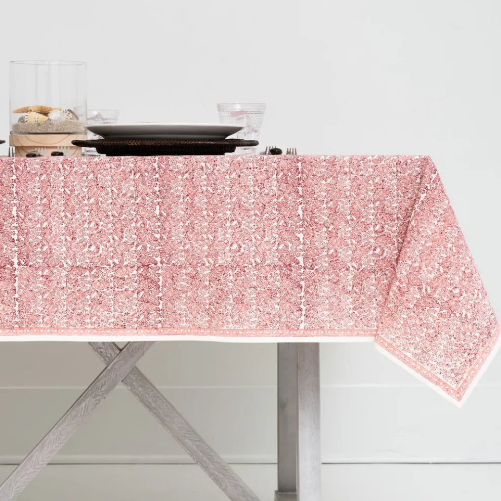 India Hicks Home Seashell Blush Tablecloth