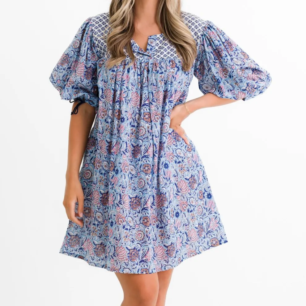 Taj Floral Blue Split Neck Shift Dress