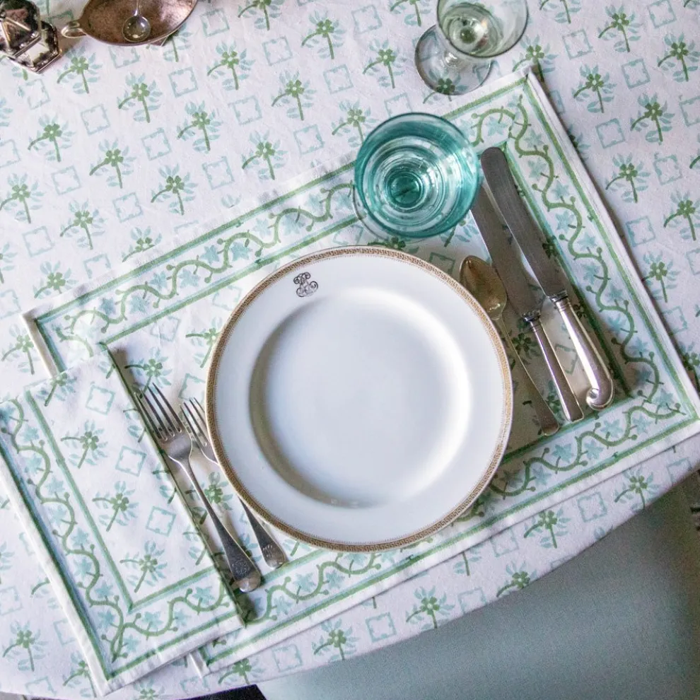 India Hicks Cuban Flower Blue & Green Placemats