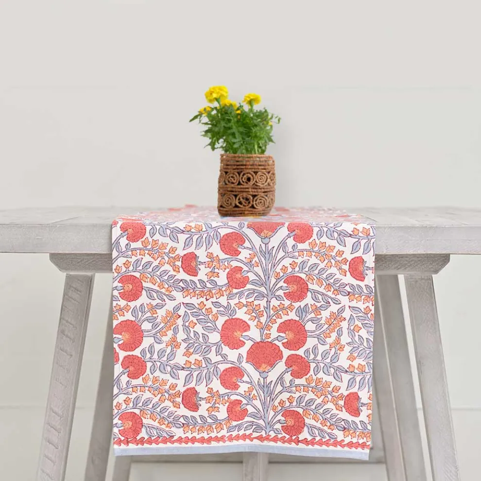 Cactus Flower Ivory Table Runner