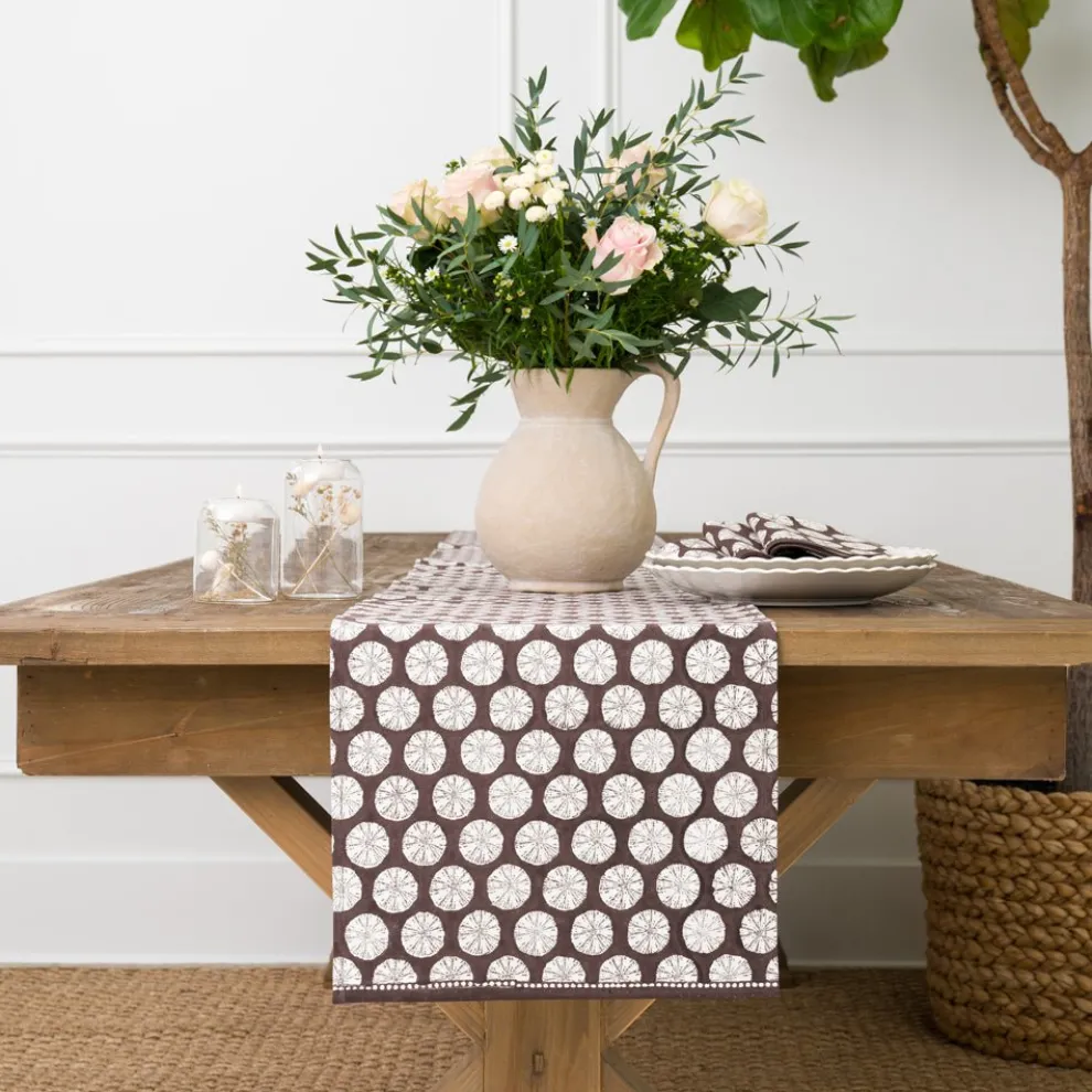India Hicks Home Sea Biscuit Chocolate Table Runner