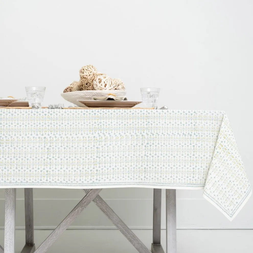 India Hicks Home Palm Avenue Seafoam Tablecloth
