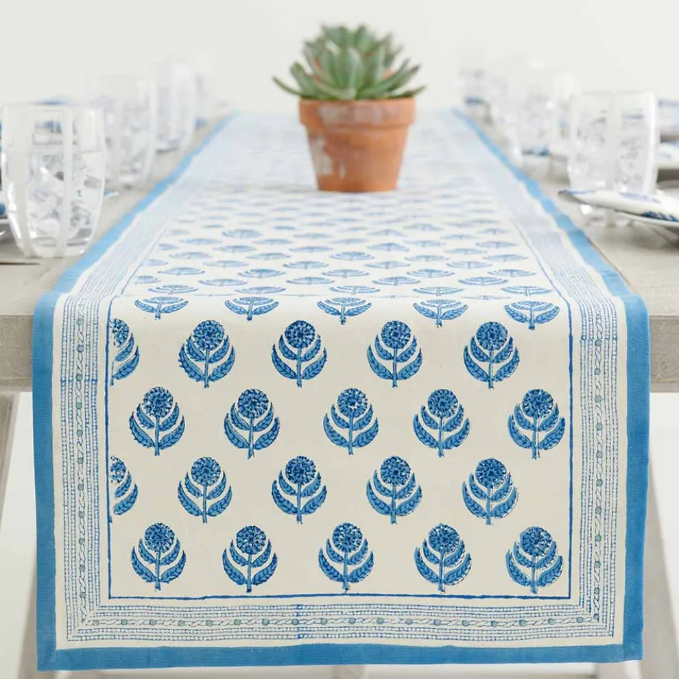 Pinot Table Runner