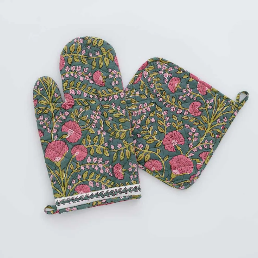 Cactus Flower Jade Oven Mitt Set