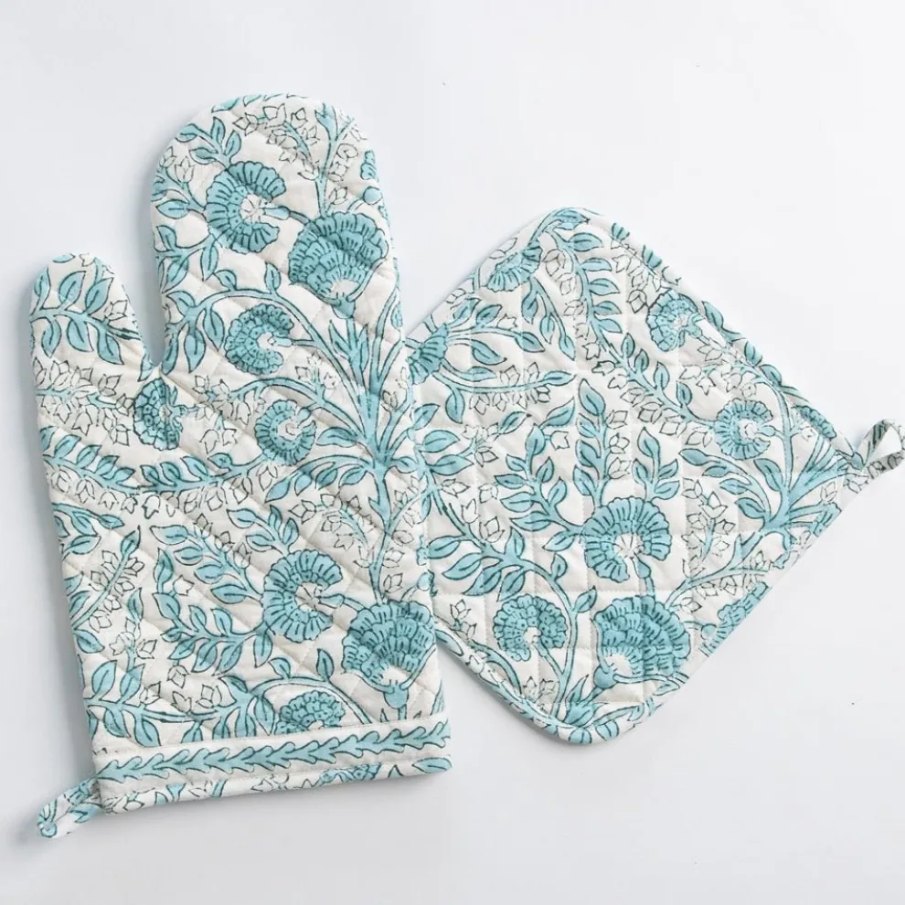 Floral Trellis Aqua Oven Mitt Set