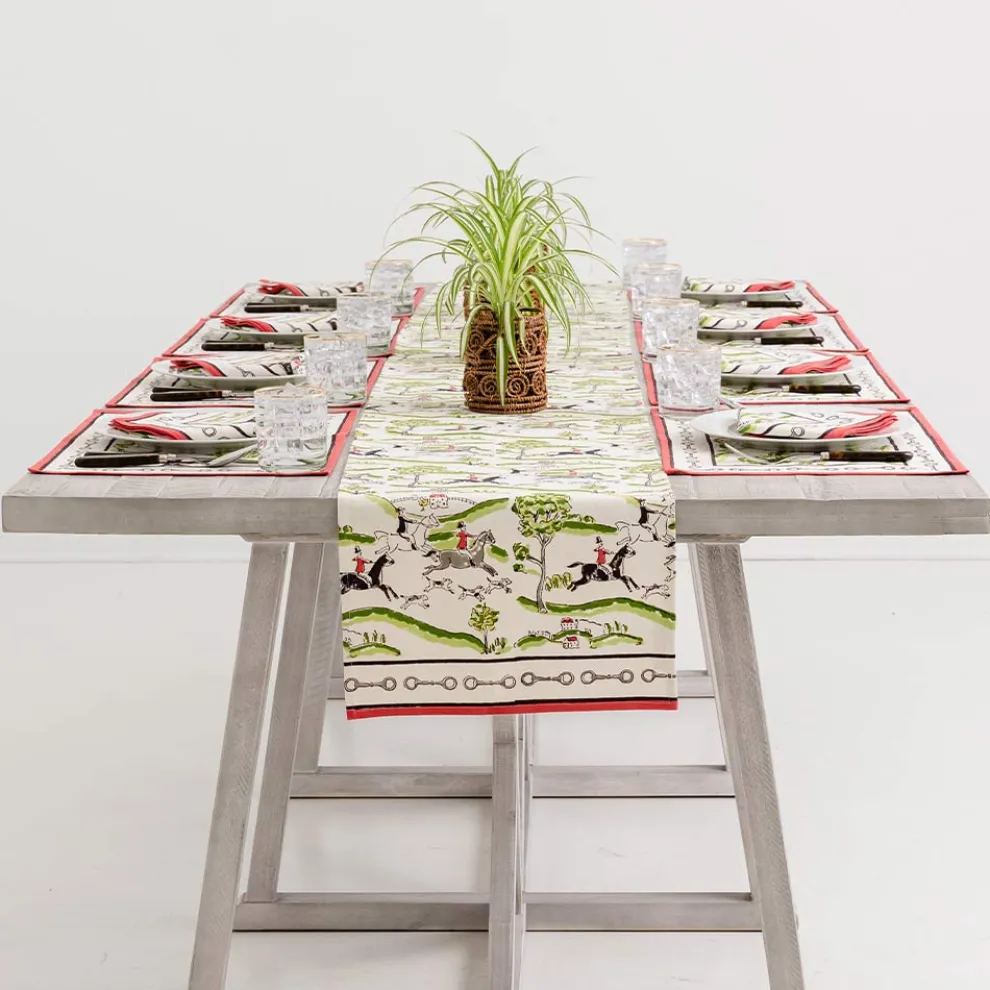 Hunt Scene Table Runner