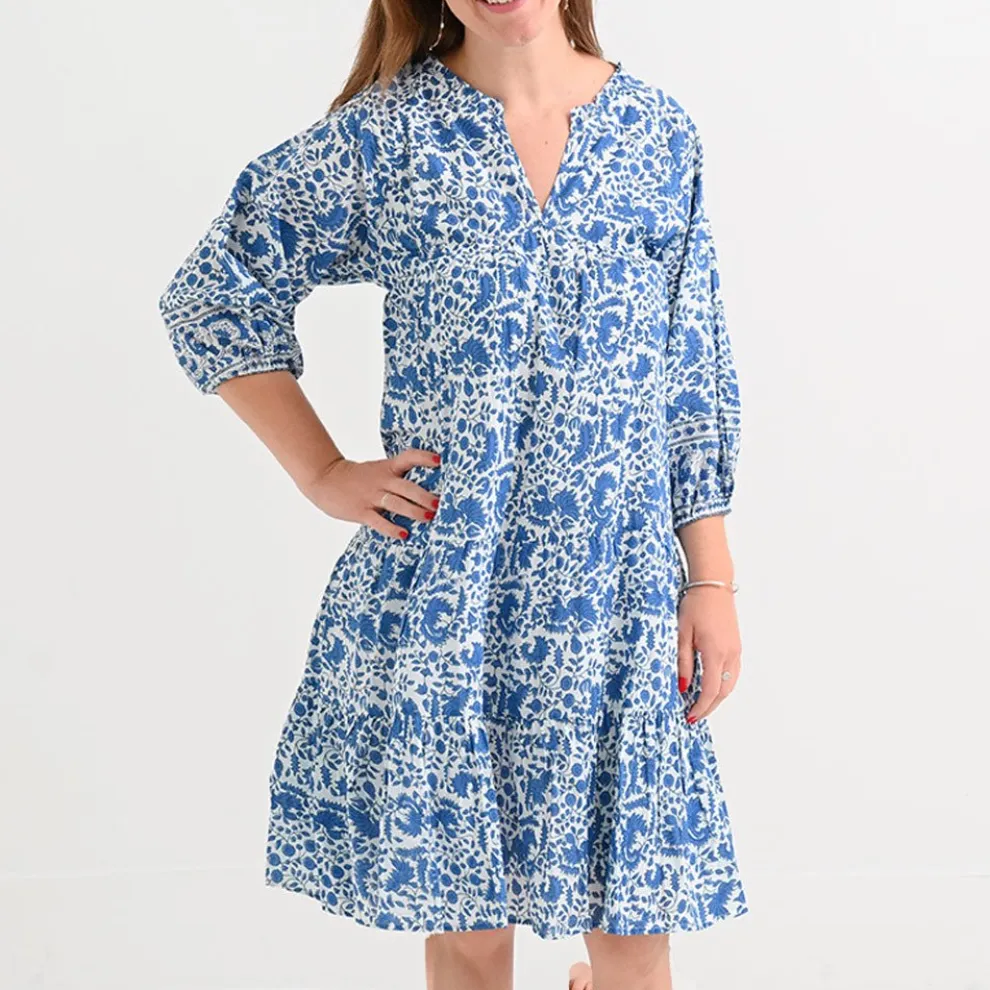 Amaranth Blue Slit Neck Shift Dress